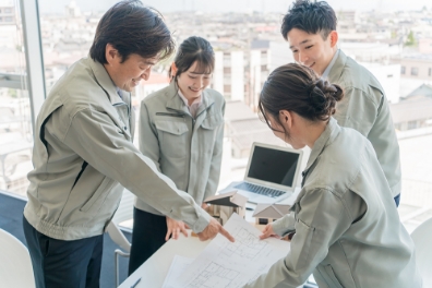 1～2年目　アシスタント